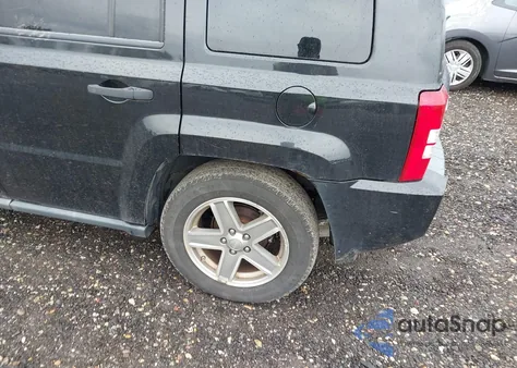 2008 Jeep Patriot Sport from USA, damaged, VIN 1J8FF28W18D614291